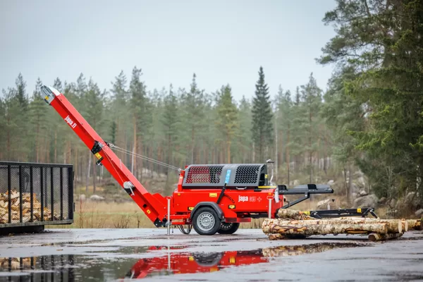 Japa 315+ ar transporta šasiju