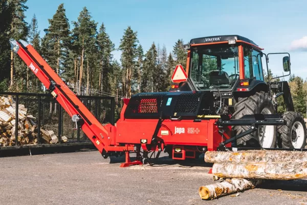Japa 315+ stacionāra iekārta (ar traktora jūgvārpstas piedziņu)