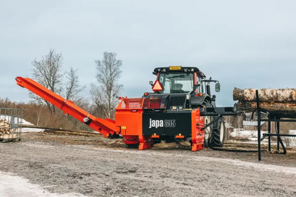 Japa 395 malkas iekārta ar traktora (jūgvārpstas) piedziņu
